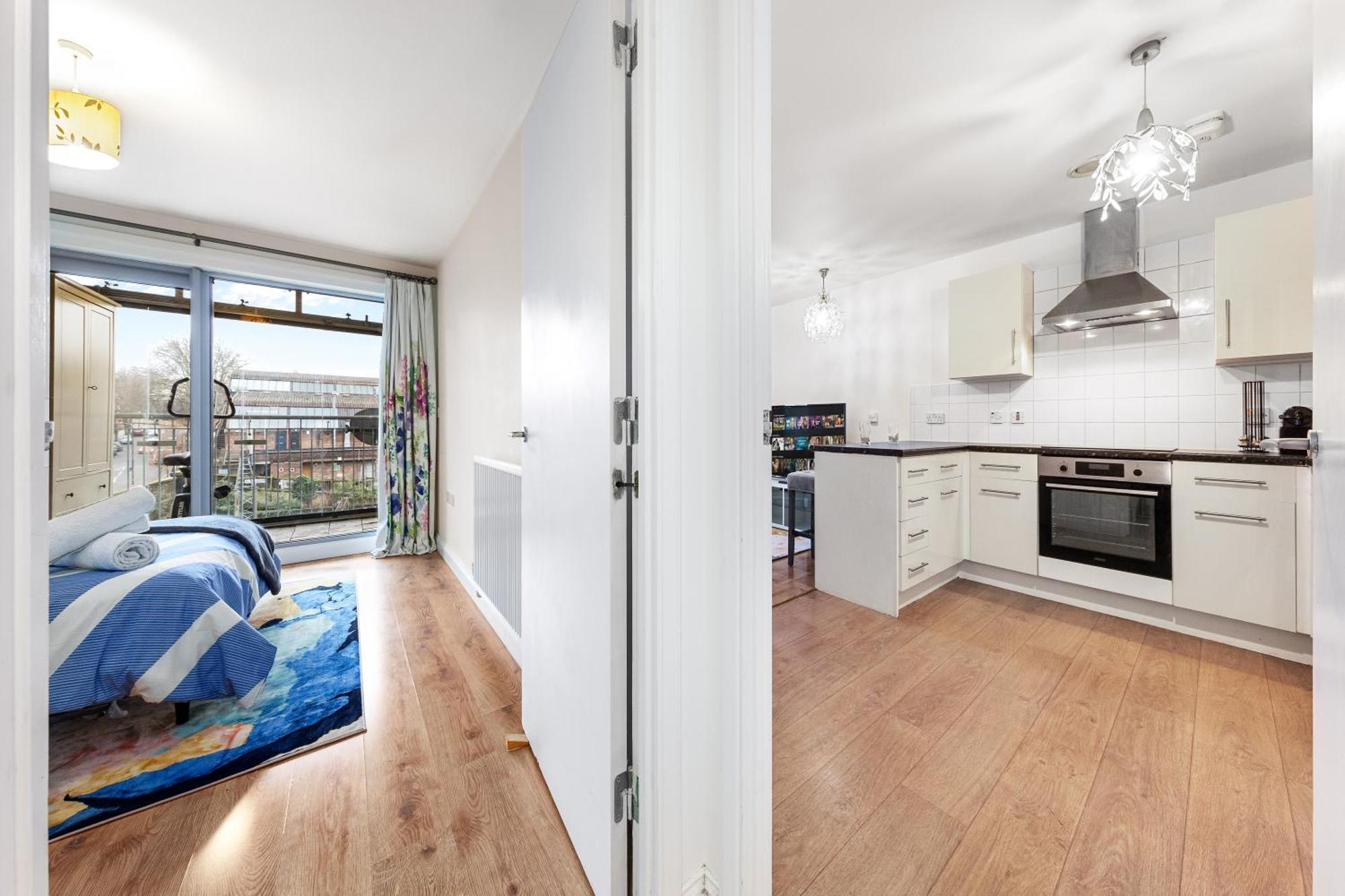 Modern Spacious 1 Bedroom Flat In Camden * Лондон