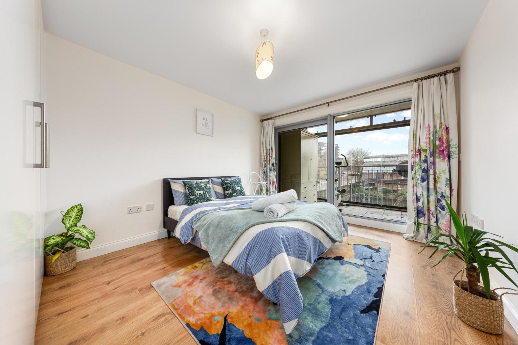 Modern Spacious 1 Bedroom Flat In Camden Апартаменты Лондон