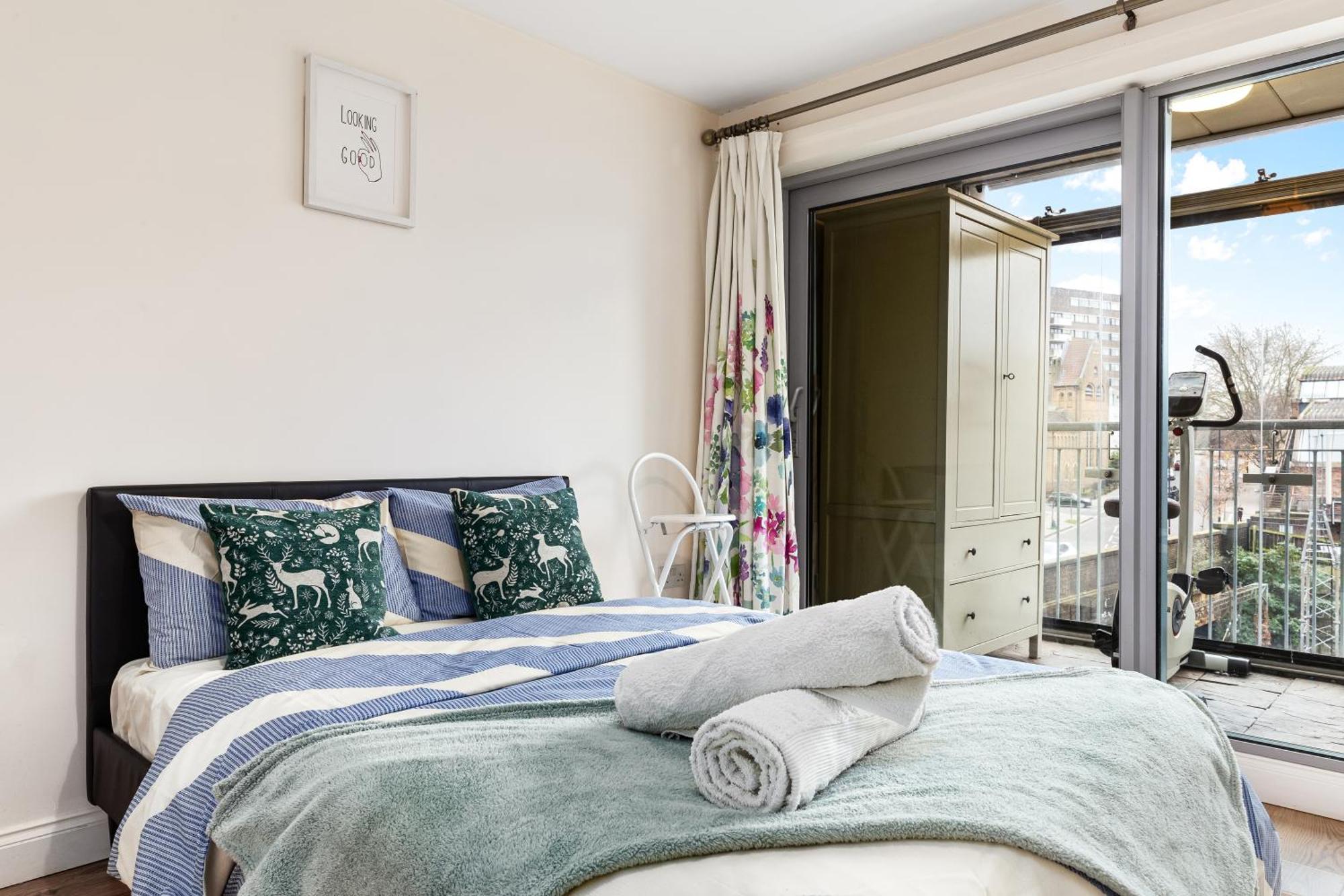 Modern Spacious 1 Bedroom Flat In Camden Лондон