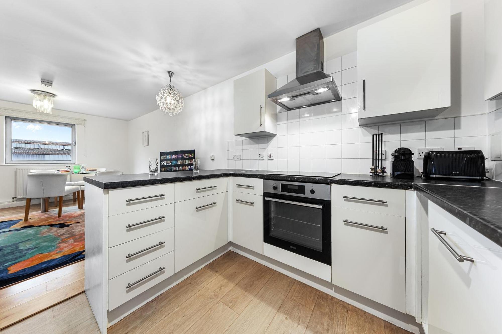 Modern Spacious 1 Bedroom Flat In Camden Апартаменты