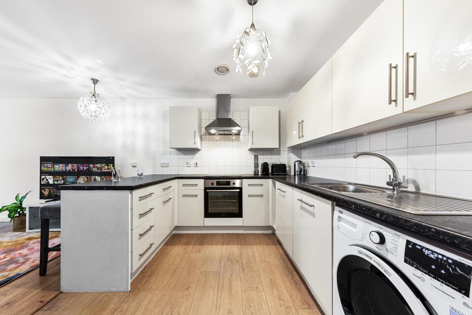 Modern Spacious 1 Bedroom Flat In Camden Апартаменты Лондон